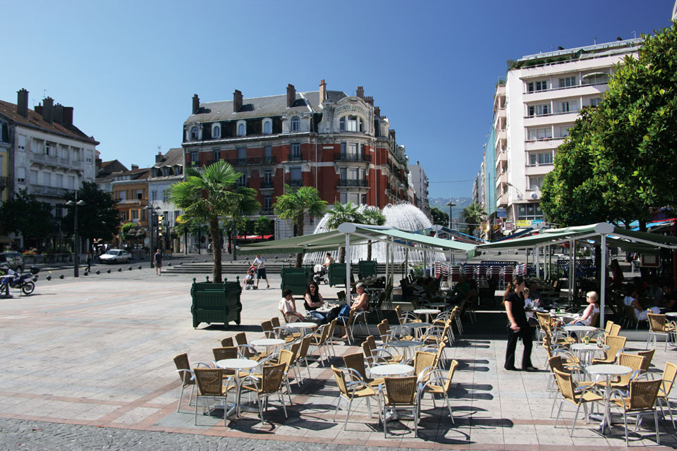 Tarbes : Une SCPI acquiert des murs commerciaux rue Maréchal Foch