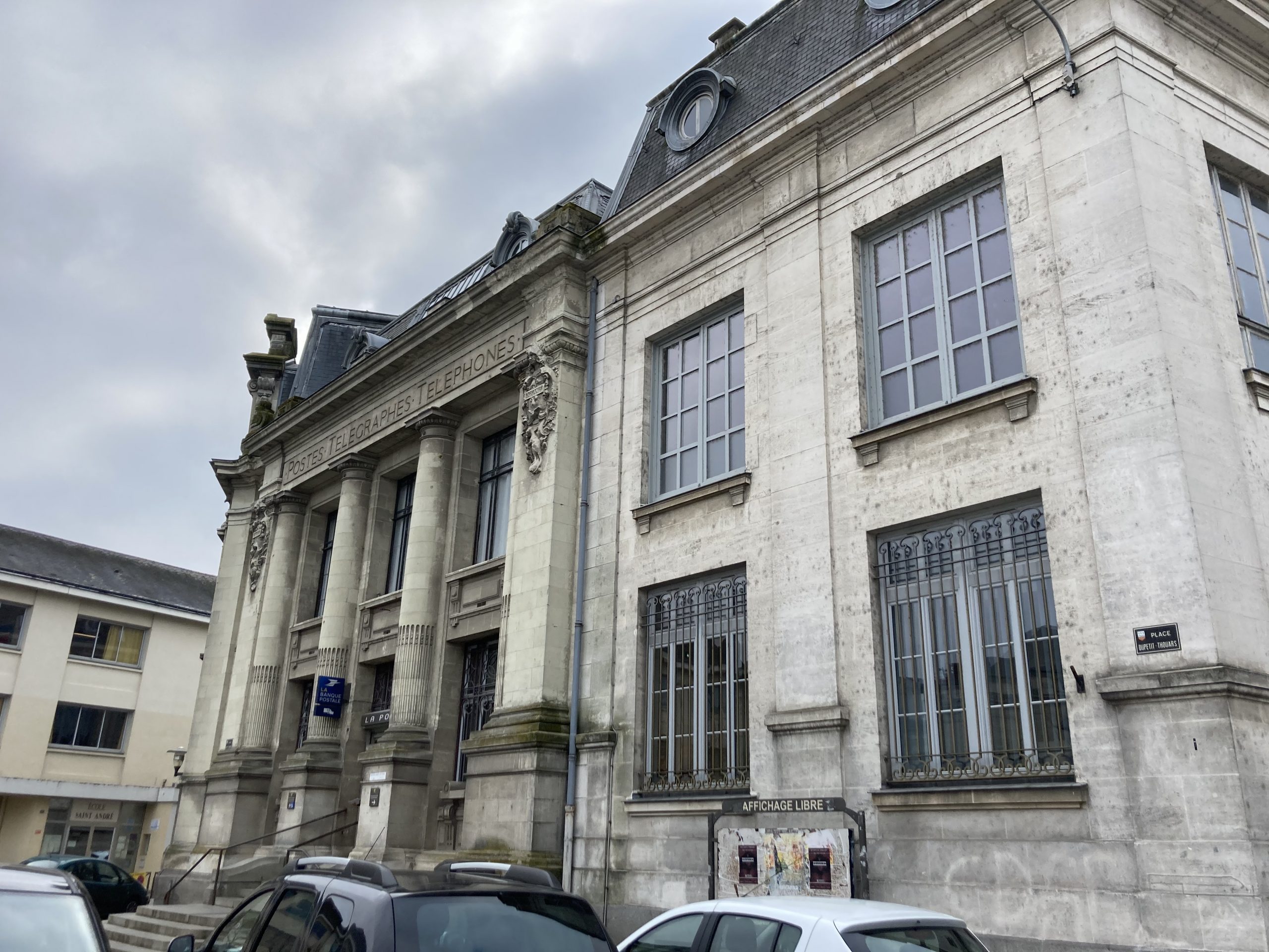 saumur la poste